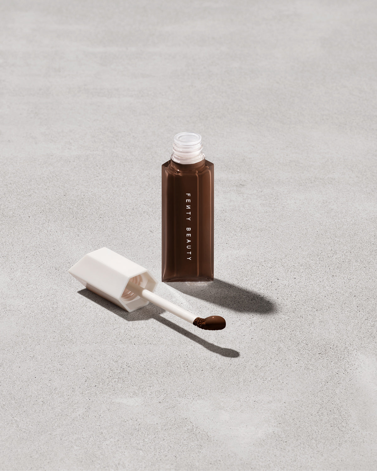 We're Even Hydrating Longwear Concealer — 495C