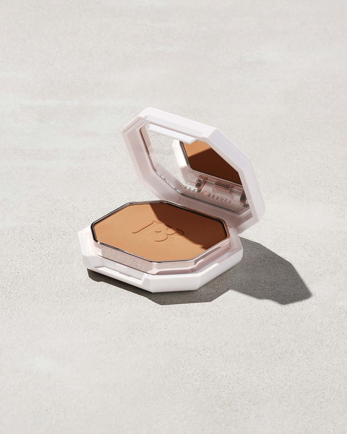 Pro Filt'r Soft Matte Powder Foundation — #310