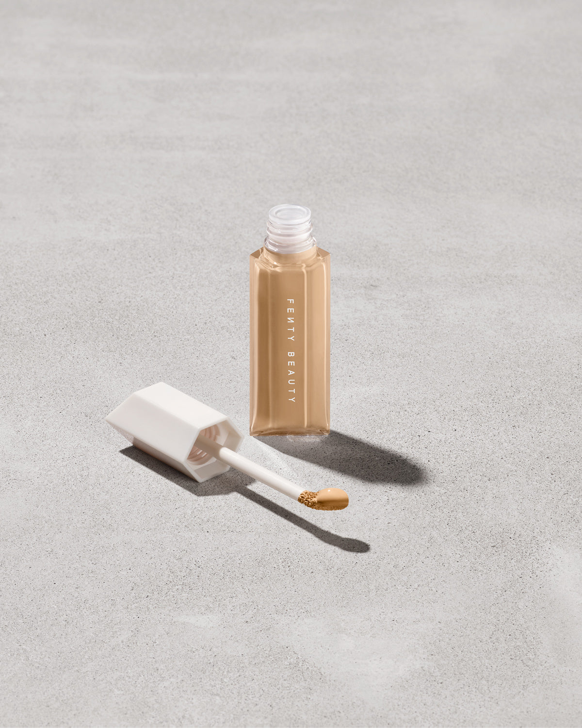 We're Even Hydrating Longwear Concealer — 235W